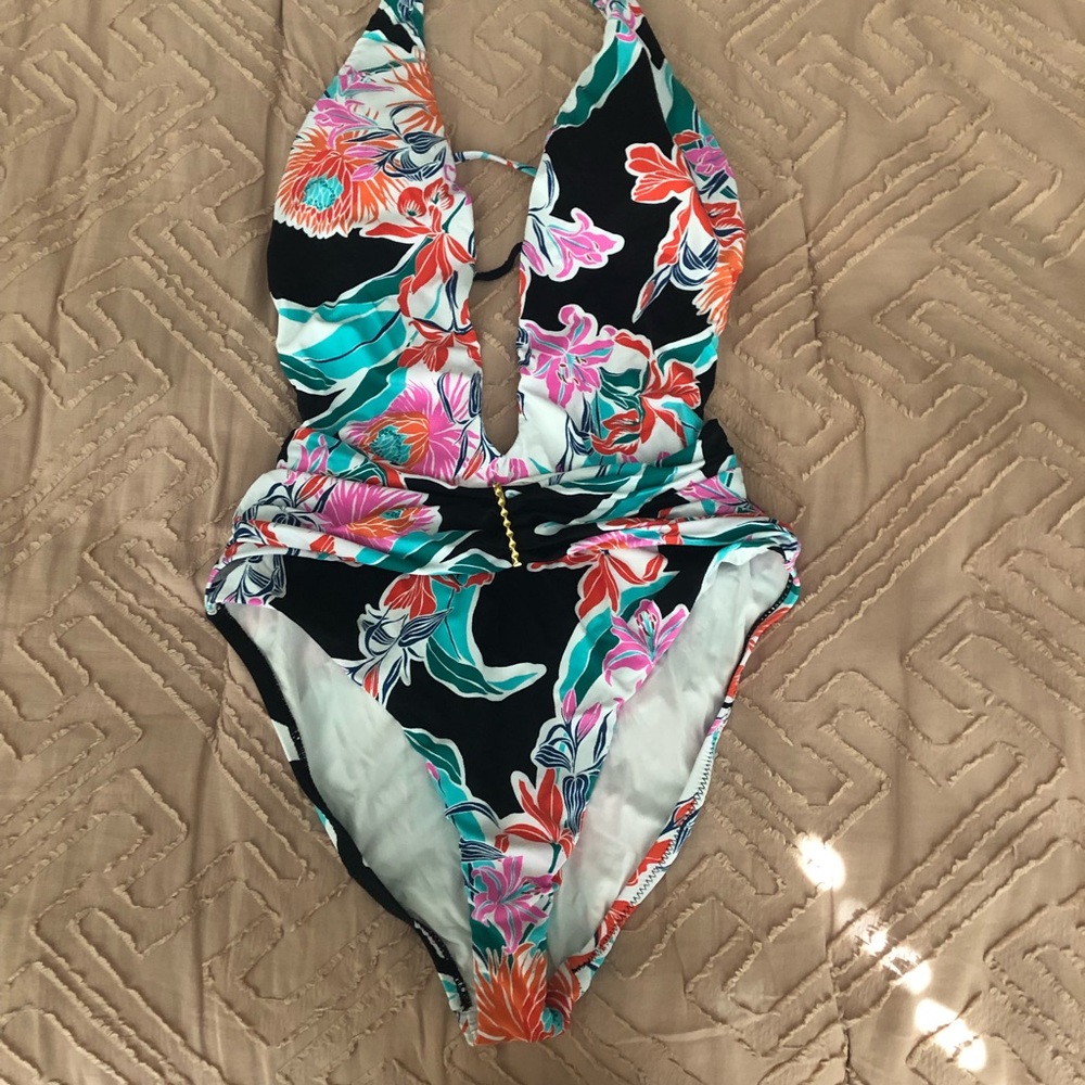 Floral Trina Turk Swimsuit - Picture 4 of 9
